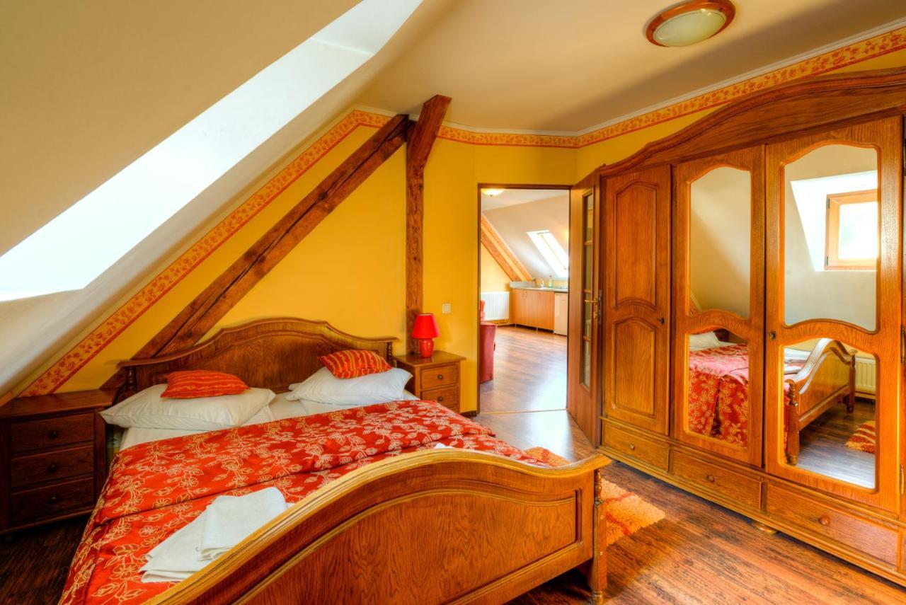 House Of Dragons Apartments Sighisoara Ngoại thất bức ảnh