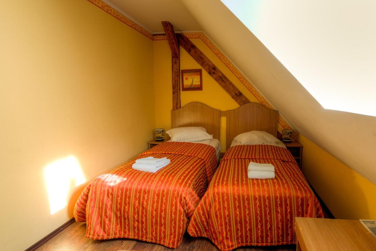 House Of Dragons Apartments Sighisoara Ngoại thất bức ảnh