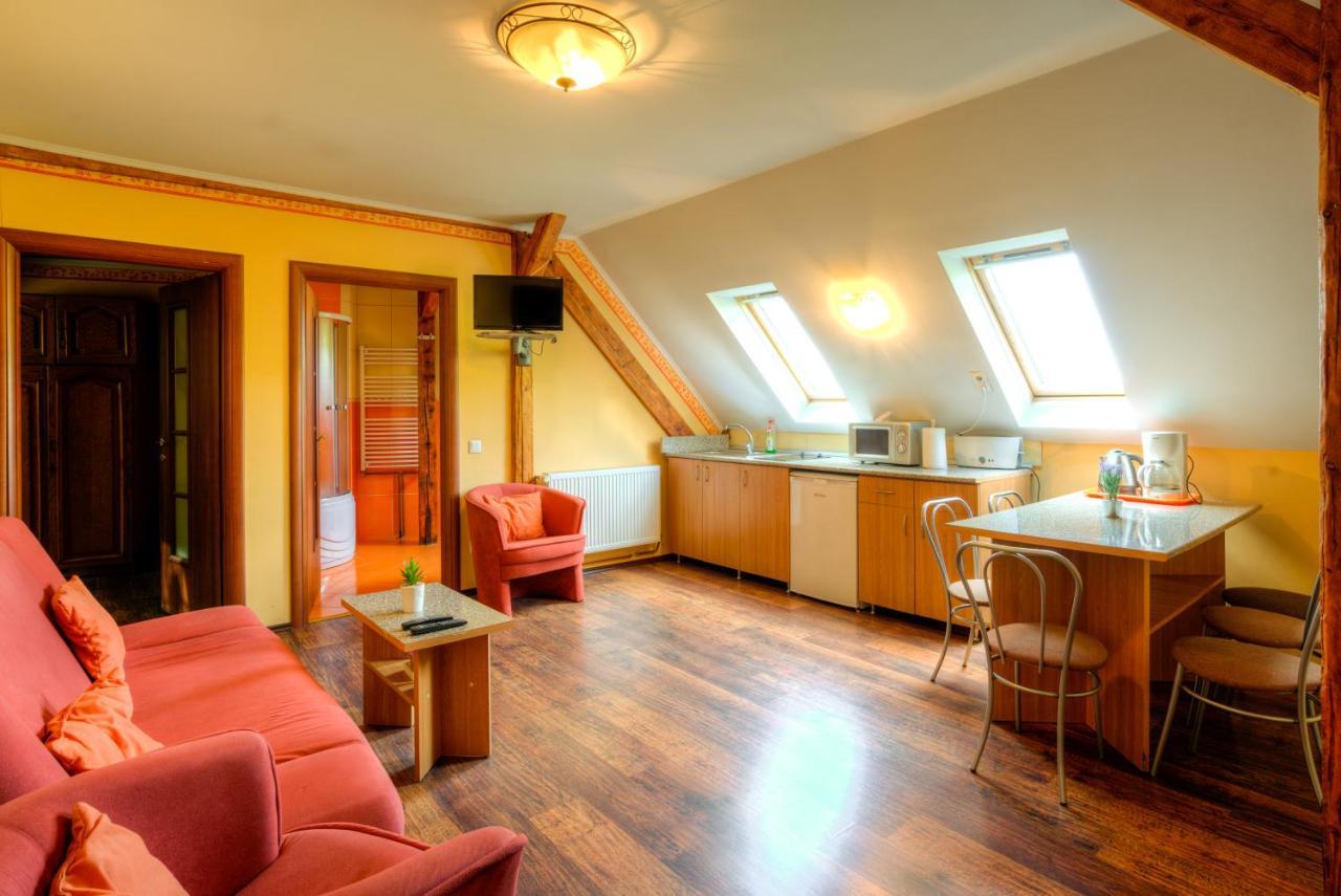 House Of Dragons Apartments Sighisoara Ngoại thất bức ảnh