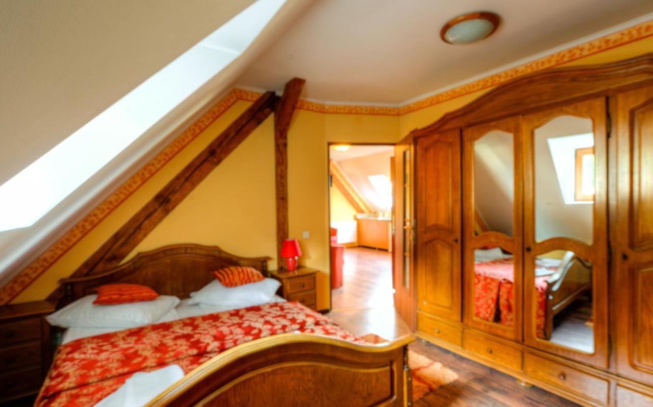 House Of Dragons Apartments Sighisoara Ngoại thất bức ảnh