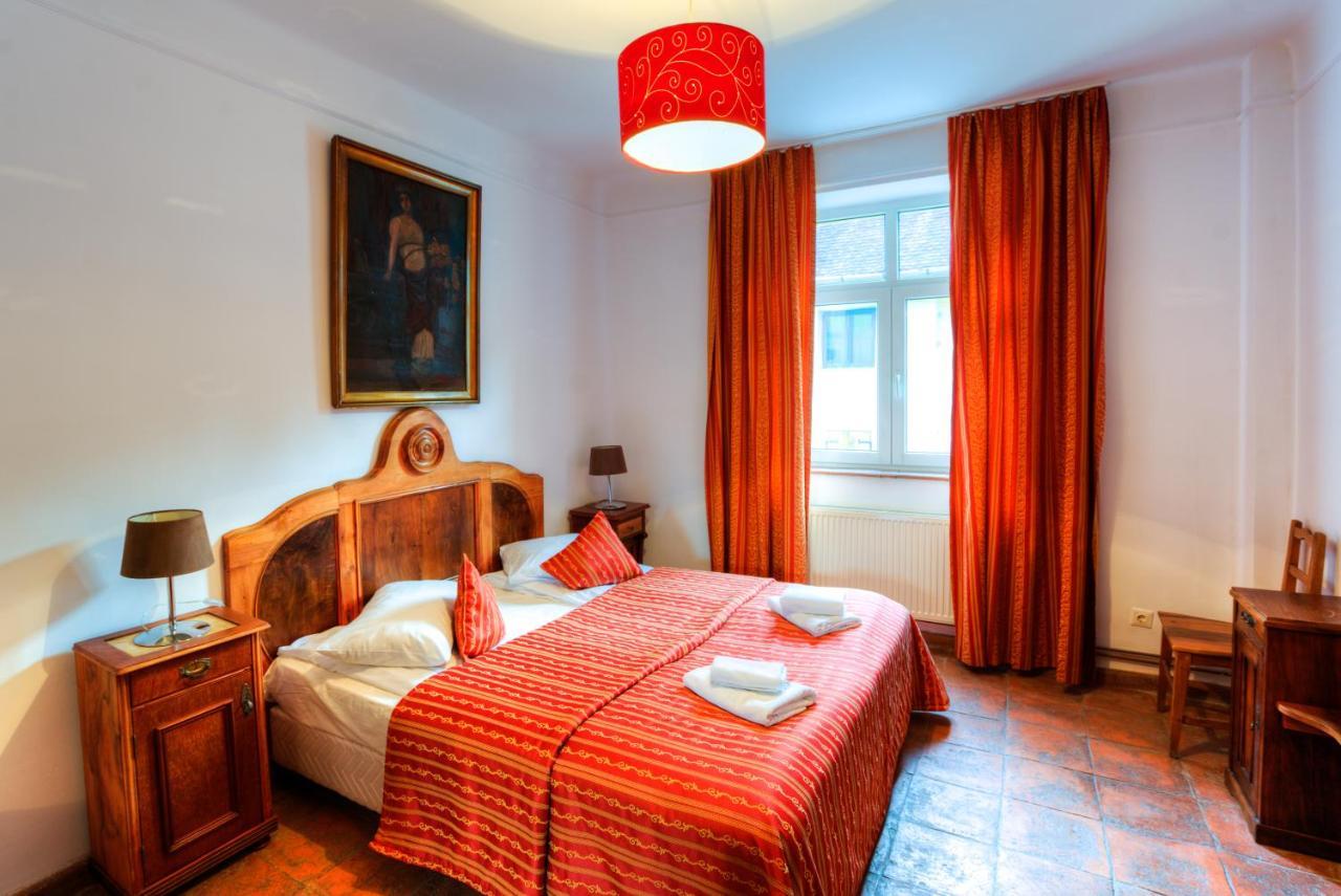 House Of Dragons Apartments Sighisoara Ngoại thất bức ảnh