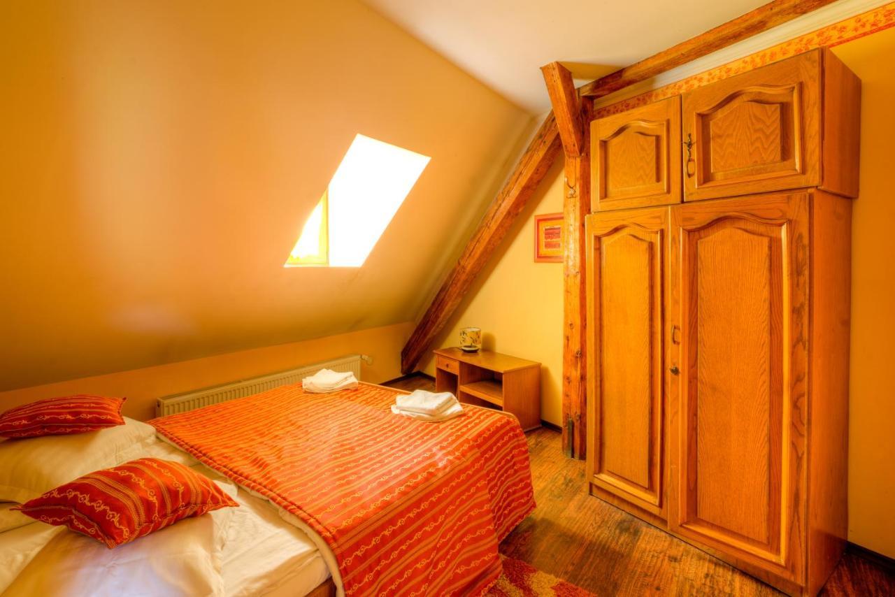 House Of Dragons Apartments Sighisoara Ngoại thất bức ảnh